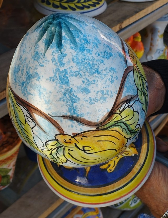 La Pigna in ceramica nella tradizione siciliana - Blu Arte